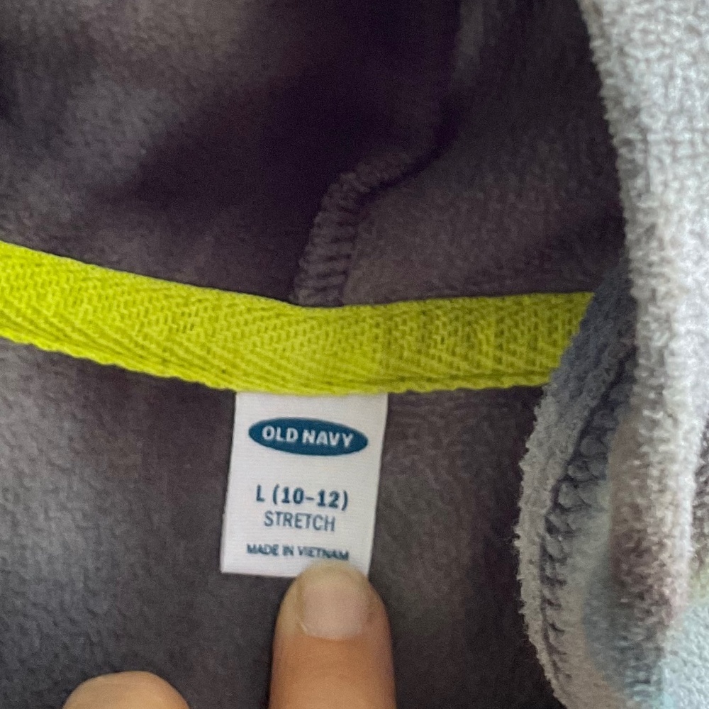 Boys cozy all fleece hoodie // Boys Large 10-12 - Picture 3 of 7